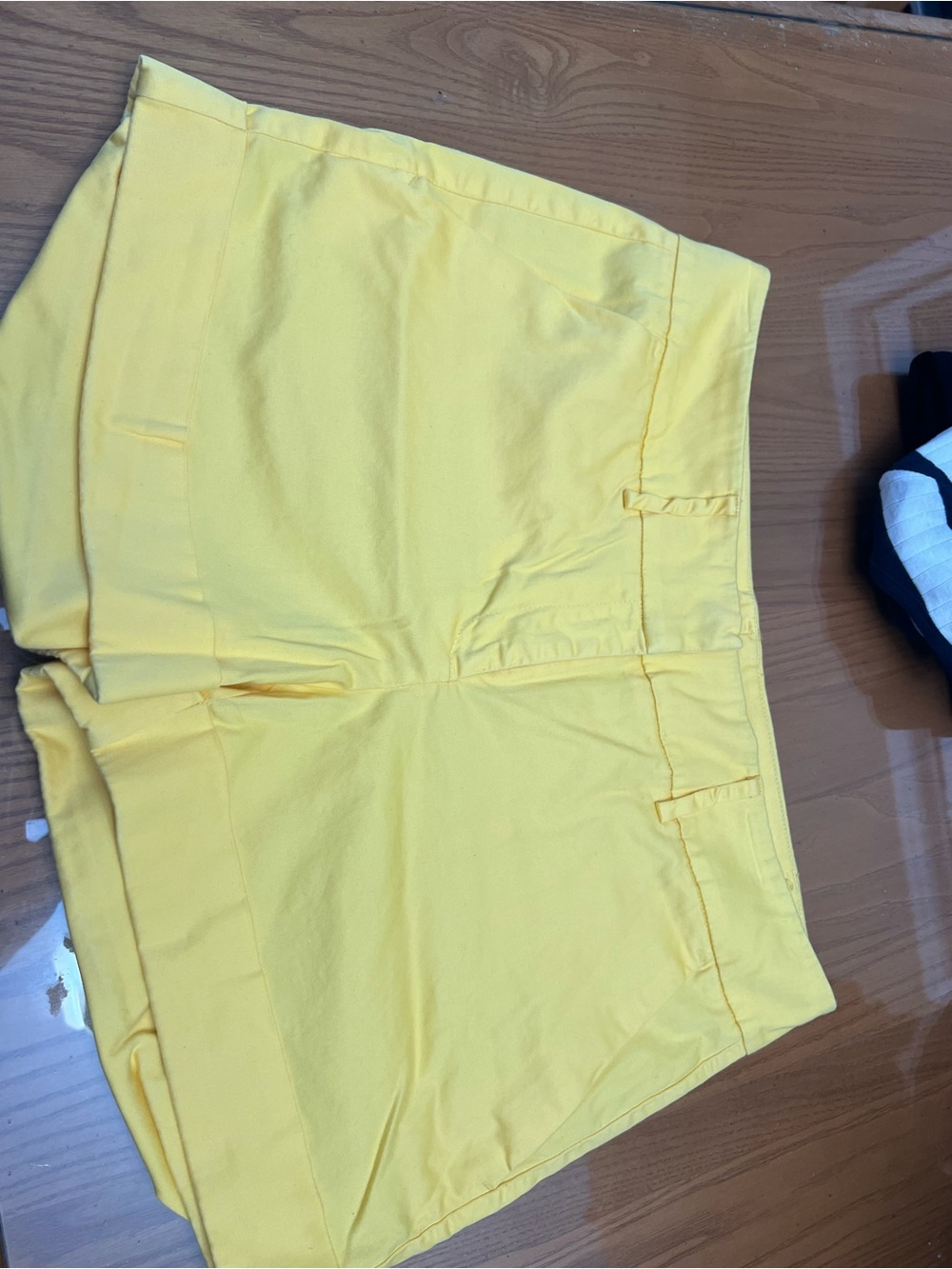 New York & Company Yellow Women's Dress Shorts